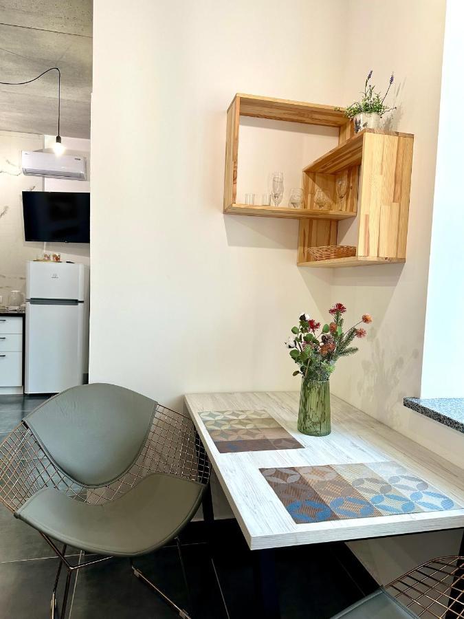 Designer Apartments In The City Center Ровно Экстерьер фото